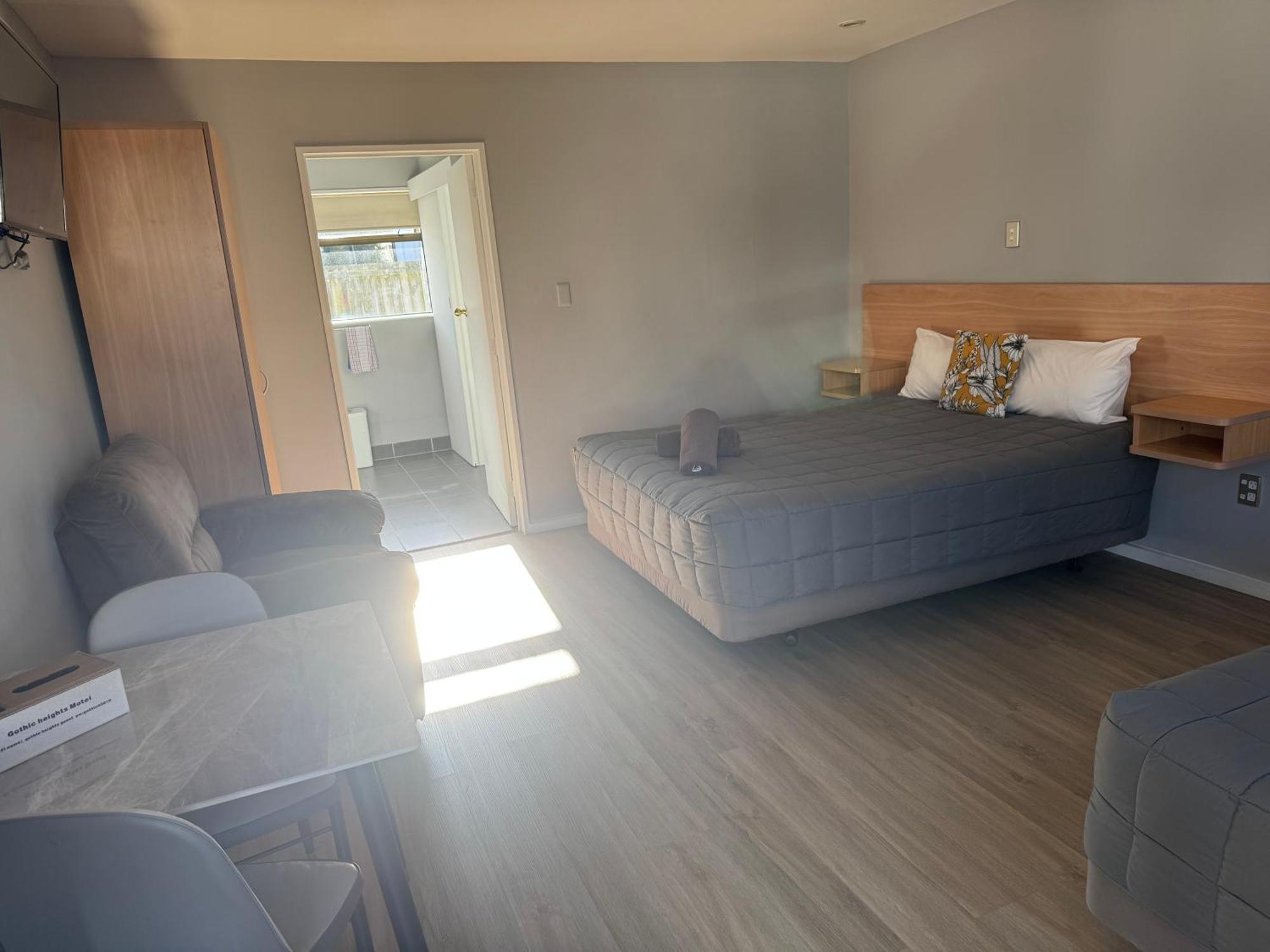 Gothic Heights 4* Christchurch